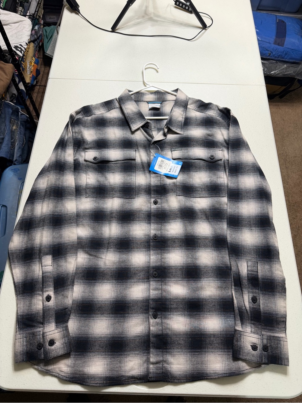 columbia flannel shirt mens gray black plaid long sleeve button up pockets